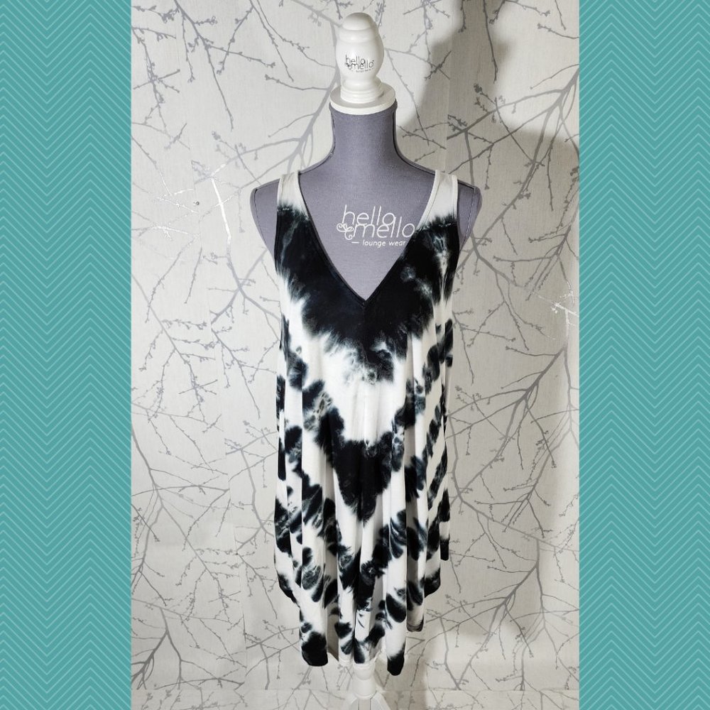 IMA Black & White Tie Dye Handmade Shift Dress